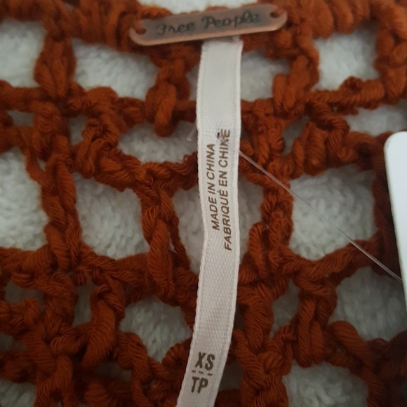 New Free People Macrame V-neck Sweater Tank - Picture 7 of 8